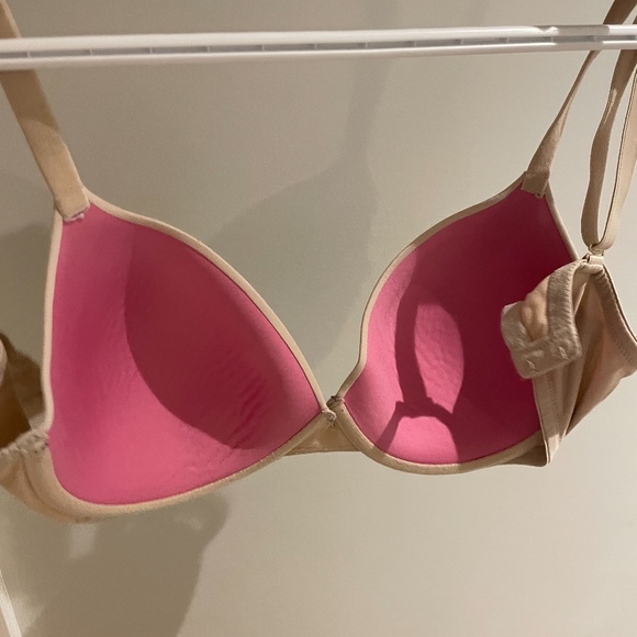Beige/nude Victoria Secret Bra 34 DD - Picture 3 of 3